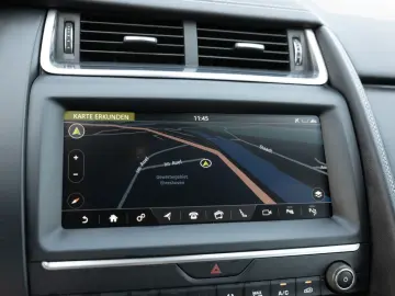E-Pace D150 AWD R-Dynamic SE KAMERA ACC LED AHK