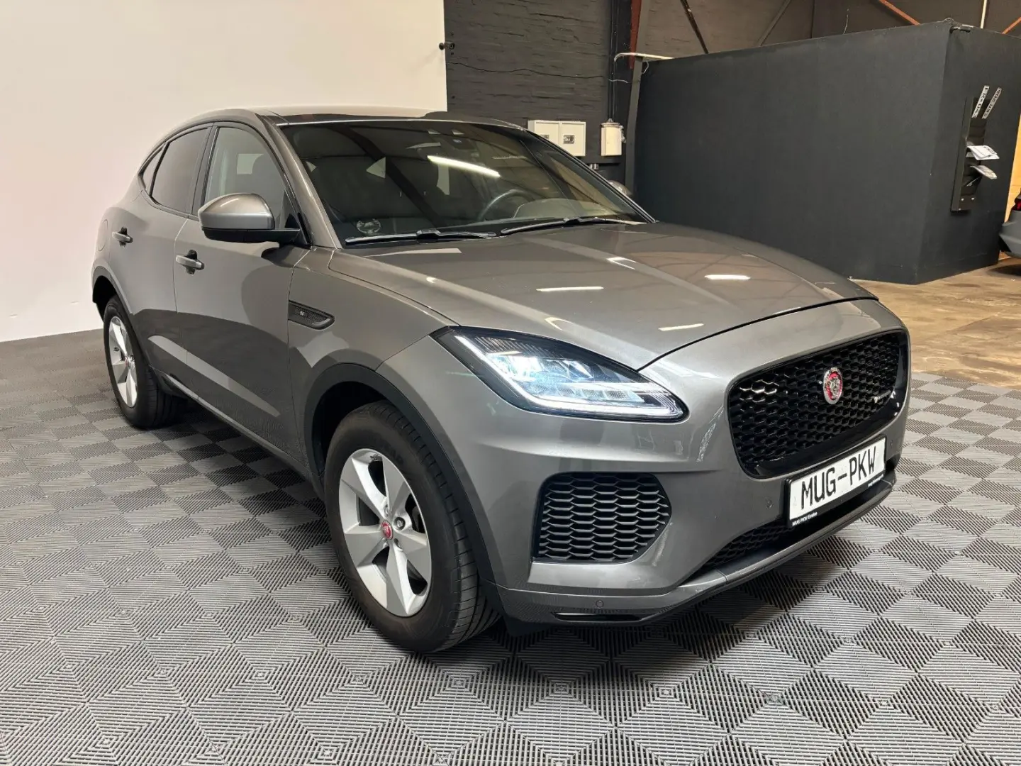 E-Pace P200 R-Dynamic S AWD *BlackPack-VirtCo*