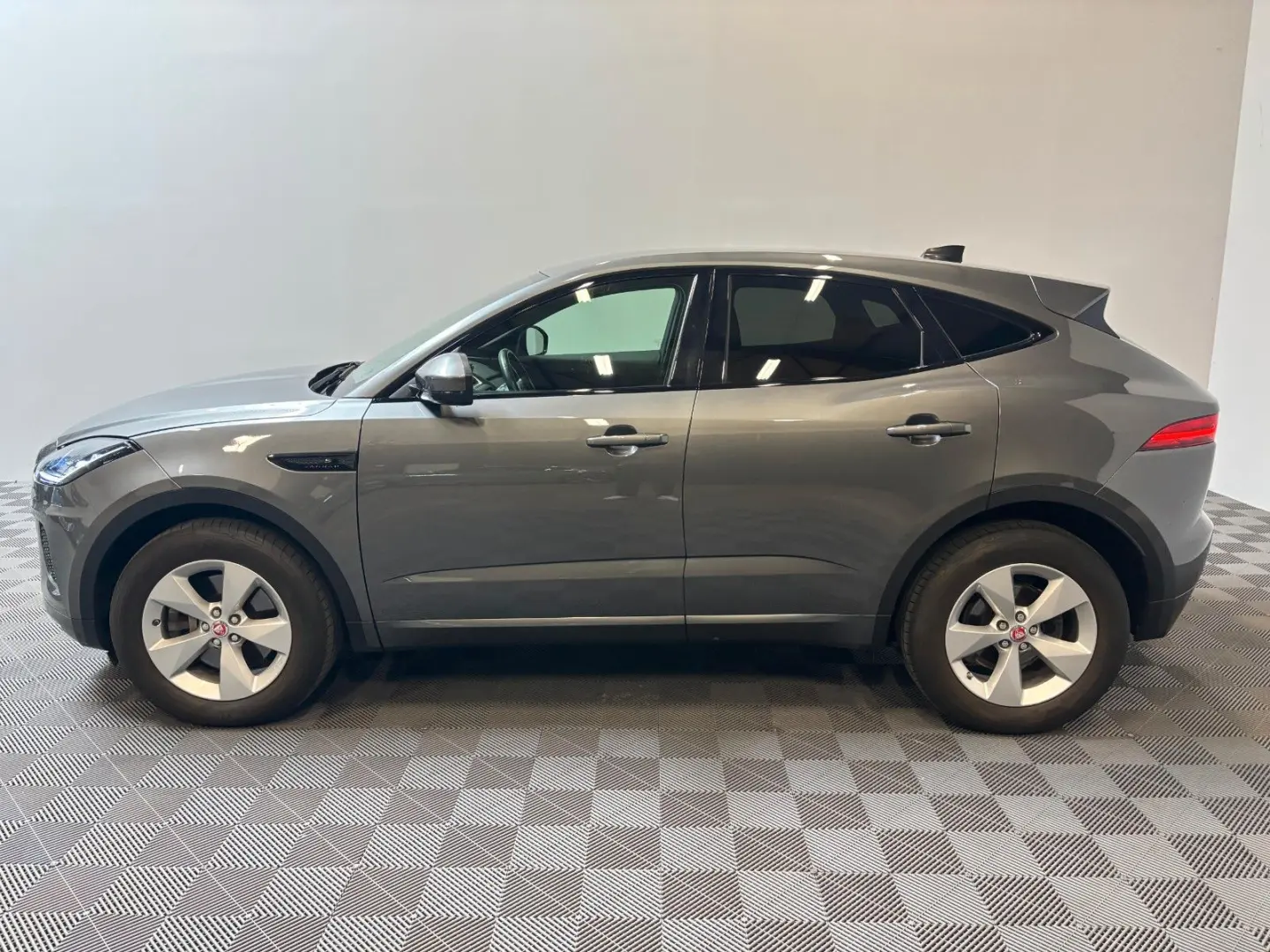 E-Pace P200 R-Dynamic S AWD *BlackPack-VirtCo*