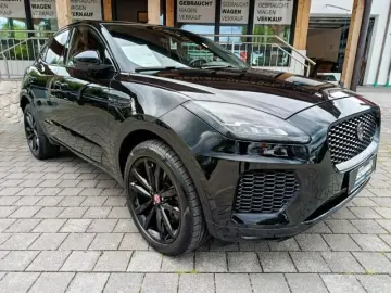 E-PACE  AW D240 R-Dynamic SE