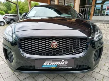 E-PACE  AW D240 R-Dynamic SE