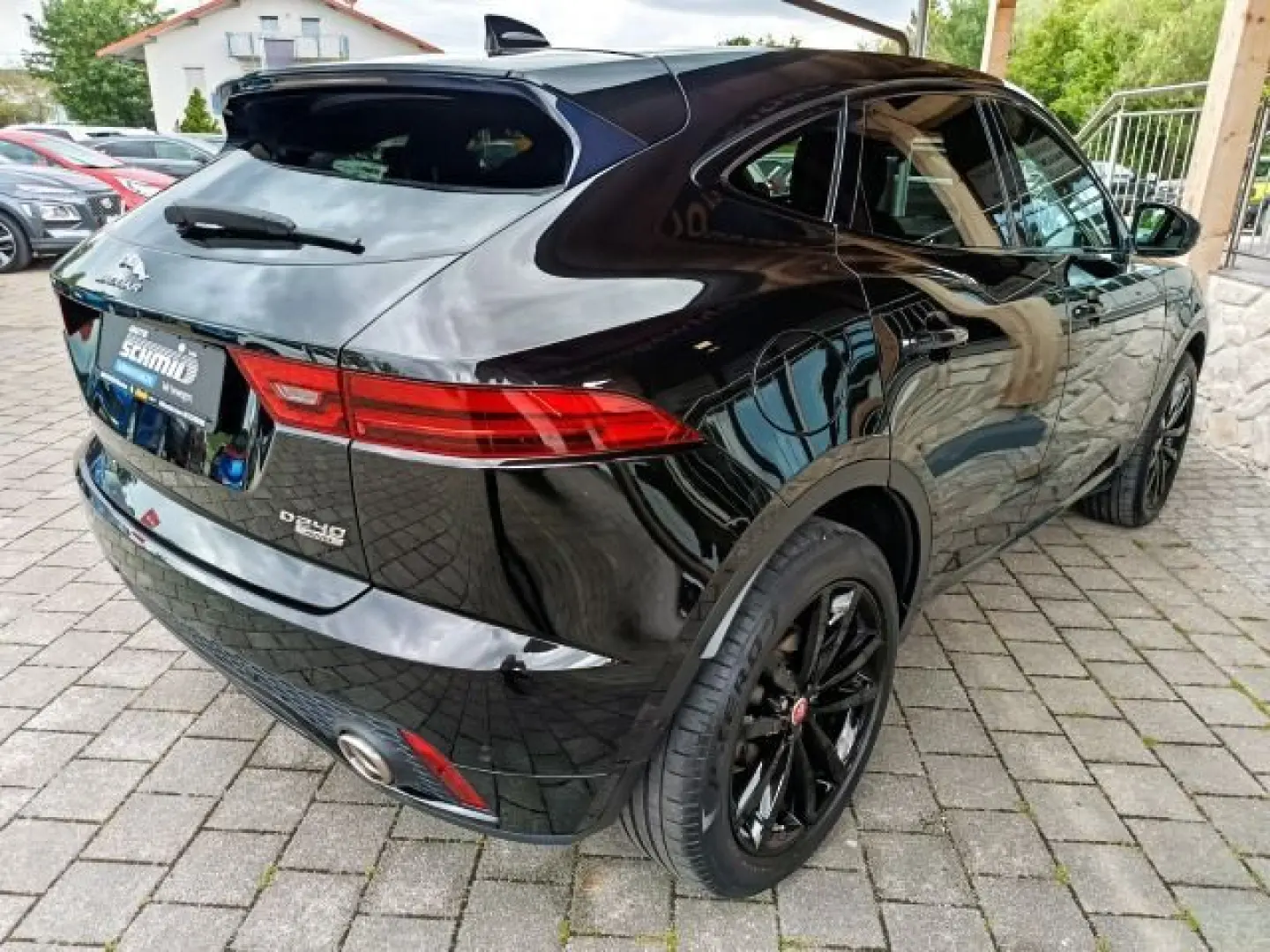 E-PACE  AW D240 R-Dynamic SE