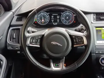 E-PACE  AW D240 R-Dynamic SE