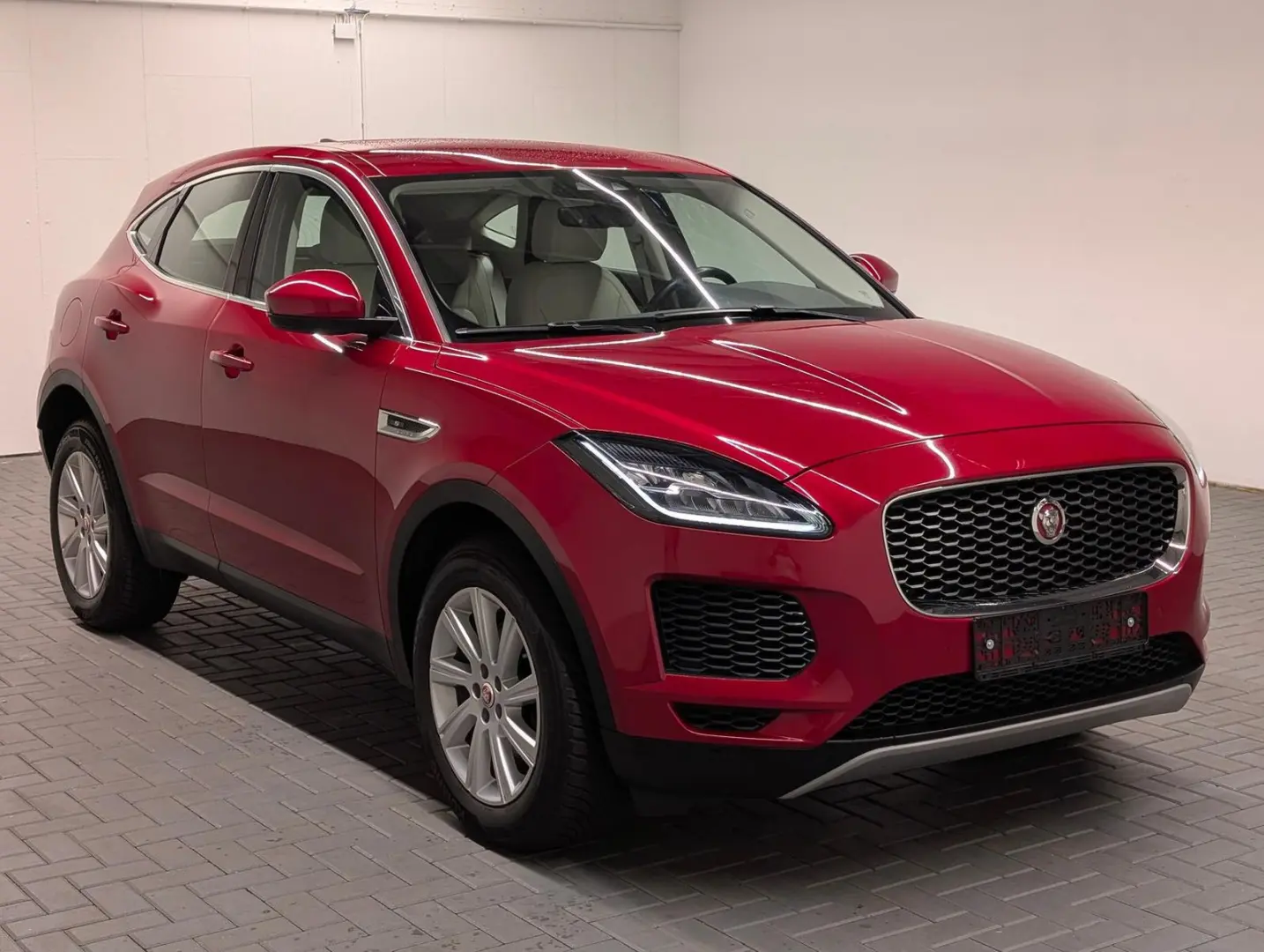 E-Pace S AWD LED/Navi/Meridian/SHZ/Kam/el.Heck/1