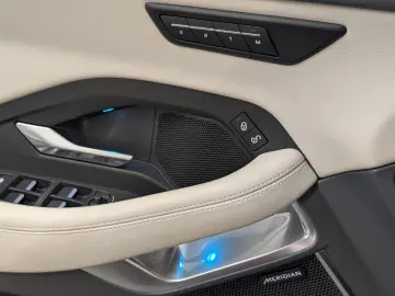 E-Pace S AWD LED/Navi/Meridian/SHZ/Kam/el.Heck/1