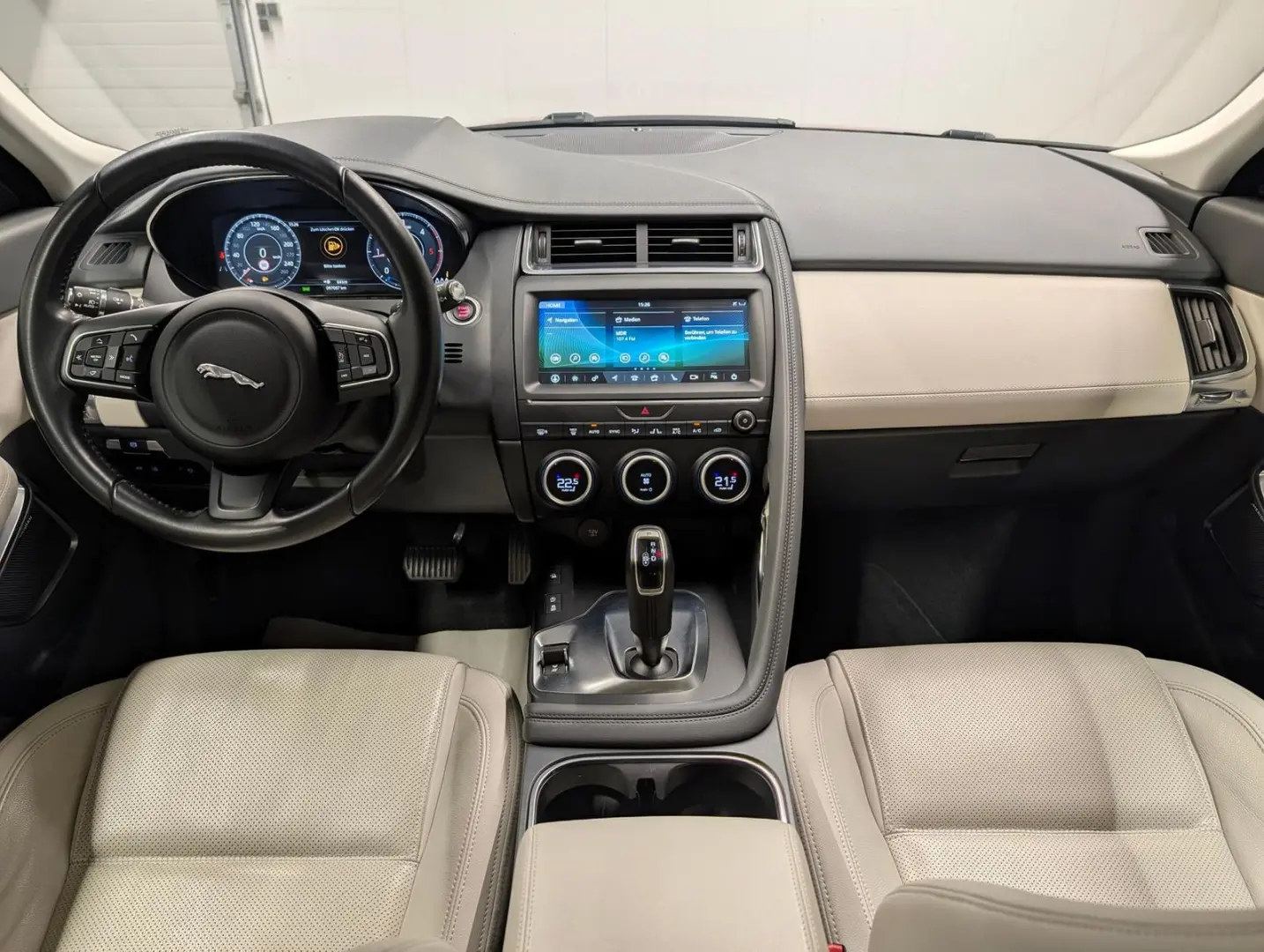 E-Pace S AWD LED/Navi/Meridian/SHZ/Kam/el.Heck/1