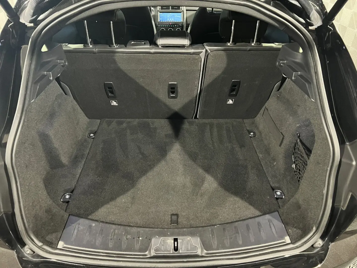 E-Pace AWD*R-Dynamic S* LED-ACC-R.KAM-PANO-19