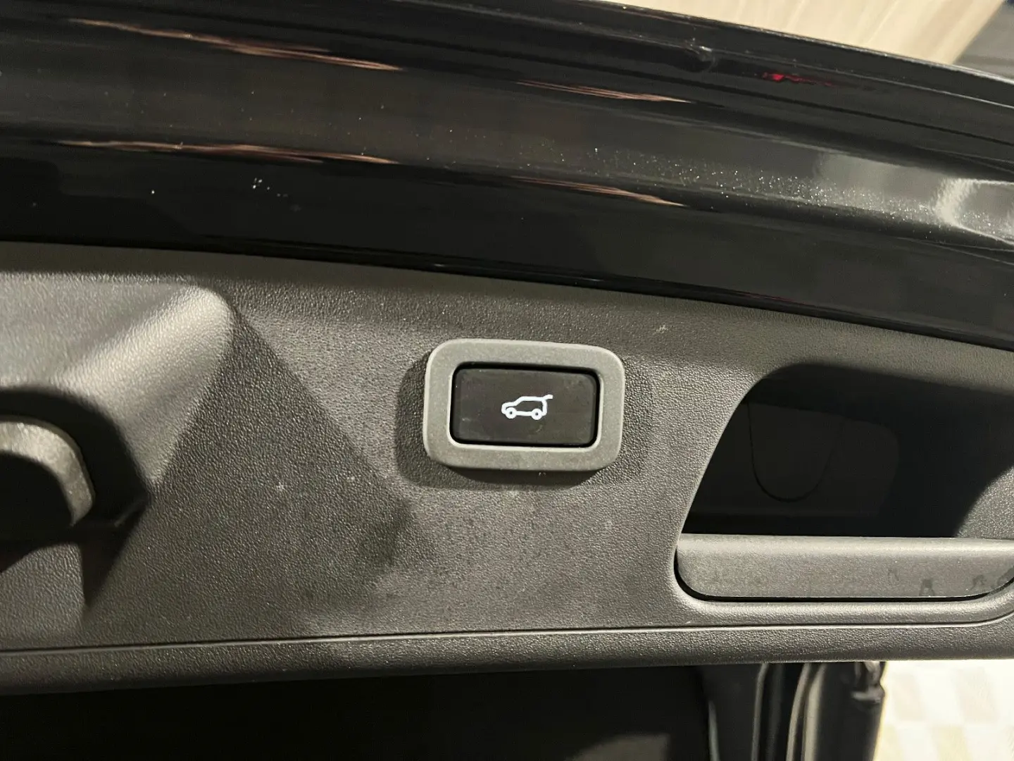 E-Pace AWD*R-Dynamic S* LED-ACC-R.KAM-PANO-19