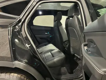 E-Pace AWD*R-Dynamic S* LED-ACC-R.KAM-PANO-19