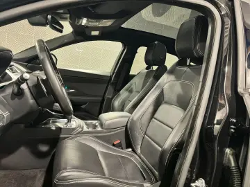 E-Pace AWD*R-Dynamic S* LED-ACC-R.KAM-PANO-19