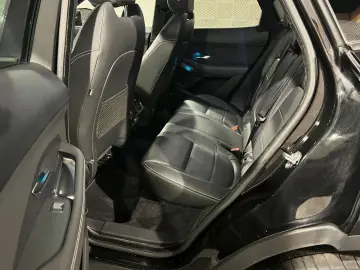 E-Pace AWD*R-Dynamic S* LED-ACC-R.KAM-PANO-19