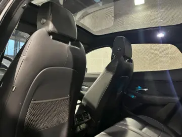 E-Pace AWD*R-Dynamic S* LED-ACC-R.KAM-PANO-19