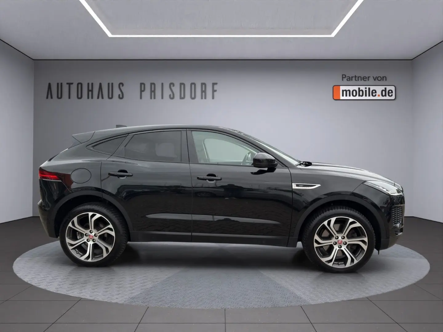 E-Pace SE AWD Automatik/RFK/Leder/AHK/Spur