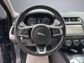 E-Pace SE AWD Automatik/RFK/Leder/AHK/Spur