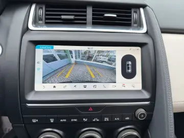 E-Pace SE AWD Automatik/RFK/Leder/AHK/Spur