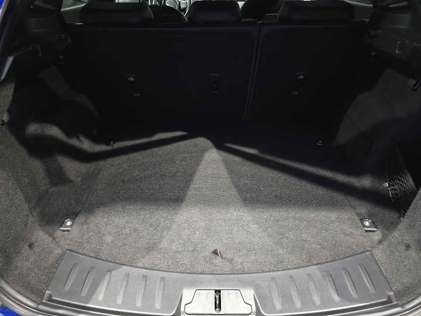 E-Pace SE AWD P200 Matrix-LED Leder Meridian
