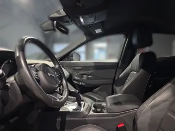 E-Pace SE AWD P200 Matrix-LED Leder Meridian