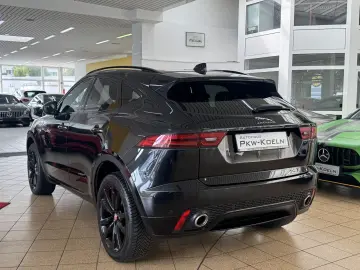 E-PACE P250 AWD R-DYNAMiC *NAVi*KAMERA*LED*SPuR*