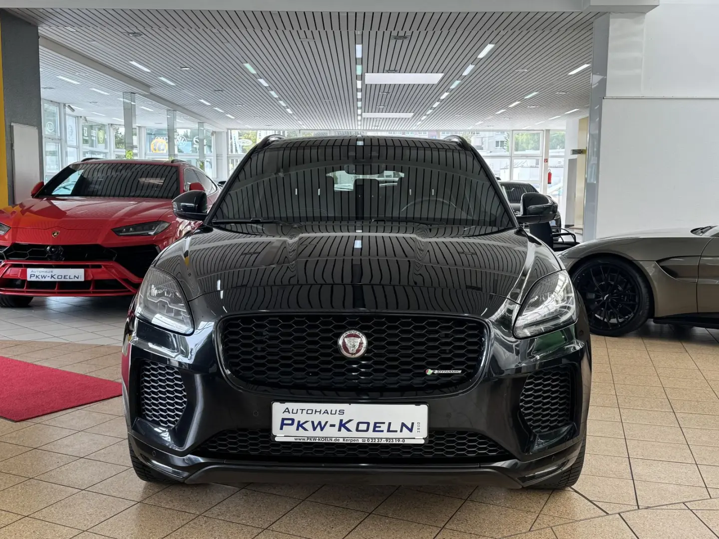 E-PACE P250 AWD R-DYNAMiC *NAVi*KAMERA*LED*SPuR*