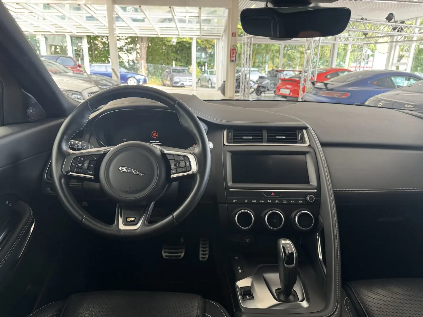 E-PACE P250 AWD R-DYNAMiC *NAVi*KAMERA*LED*SPuR*