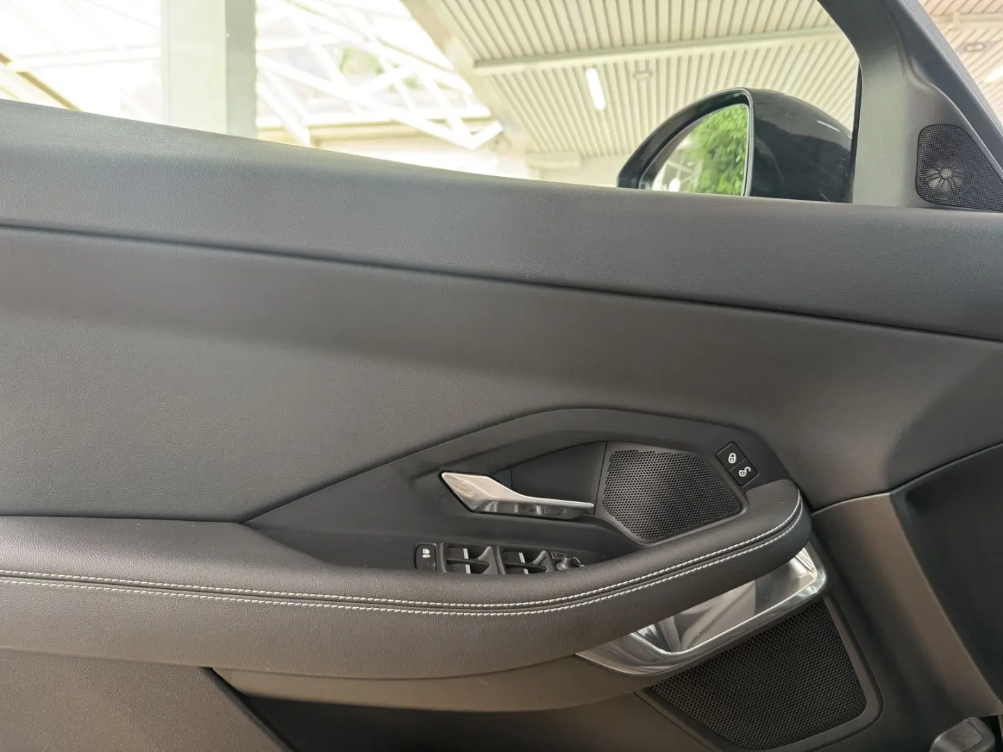 E-PACE P250 AWD R-DYNAMiC *NAVi*KAMERA*LED*SPuR*