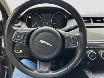 E-PACE S AWD Leder/Pano/Navi/Kamera+2xPDC+++