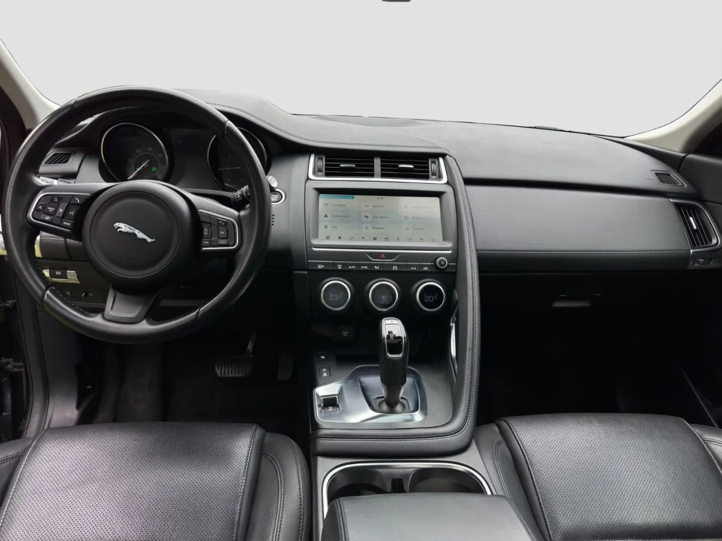 E-PACE S AWD Leder/Pano/Navi/Kamera+2xPDC+++