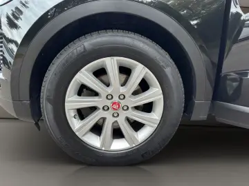 E-PACE S AWD Leder/Pano/Navi/Kamera+2xPDC+++