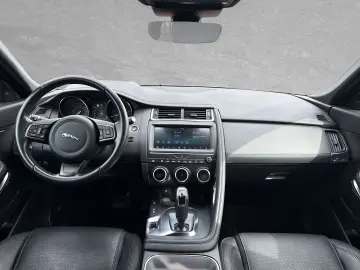 E-Pace SE AWD P200 Black DAB+ 20 Zoll 3D Kam