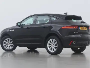 E-Pace P200 AWD Premium Edition | panorama dach