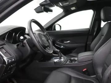 E-Pace P200 AWD Premium Edition | panorama dach