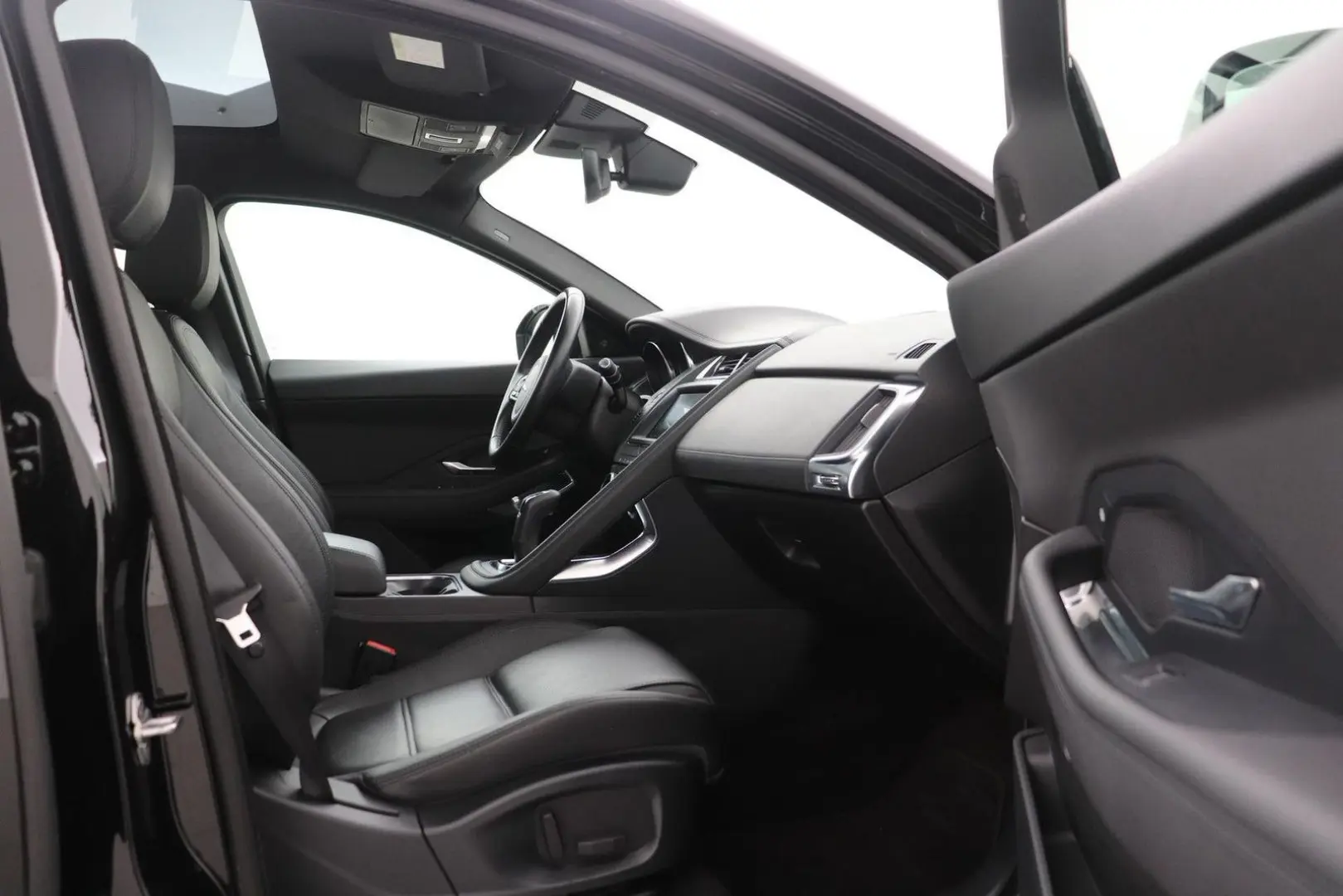 E-Pace P200 AWD Premium Edition | panorama dach