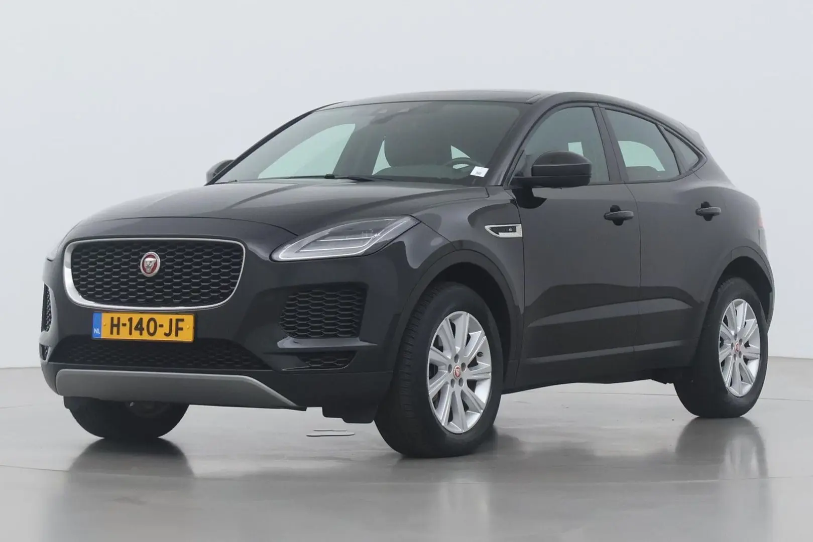 E-Pace P200 AWD Premium Edition | panorama dach