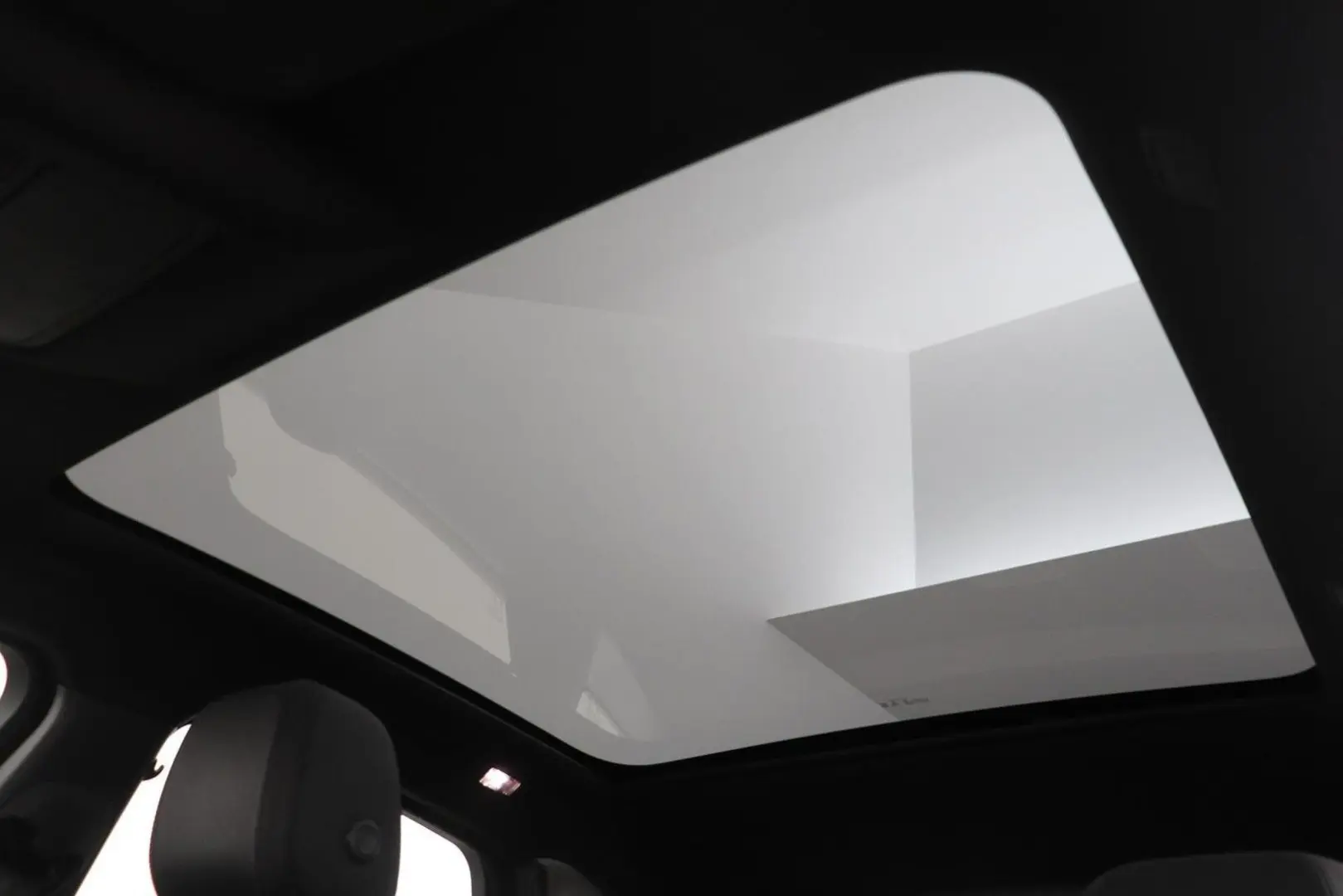 E-Pace P200 AWD Premium Edition | panorama dach