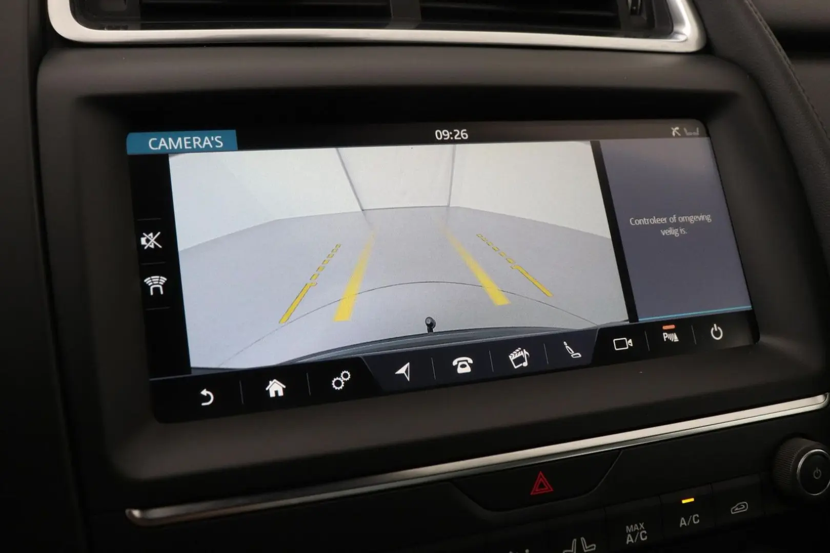E-Pace P200 AWD Premium Edition | panorama dach
