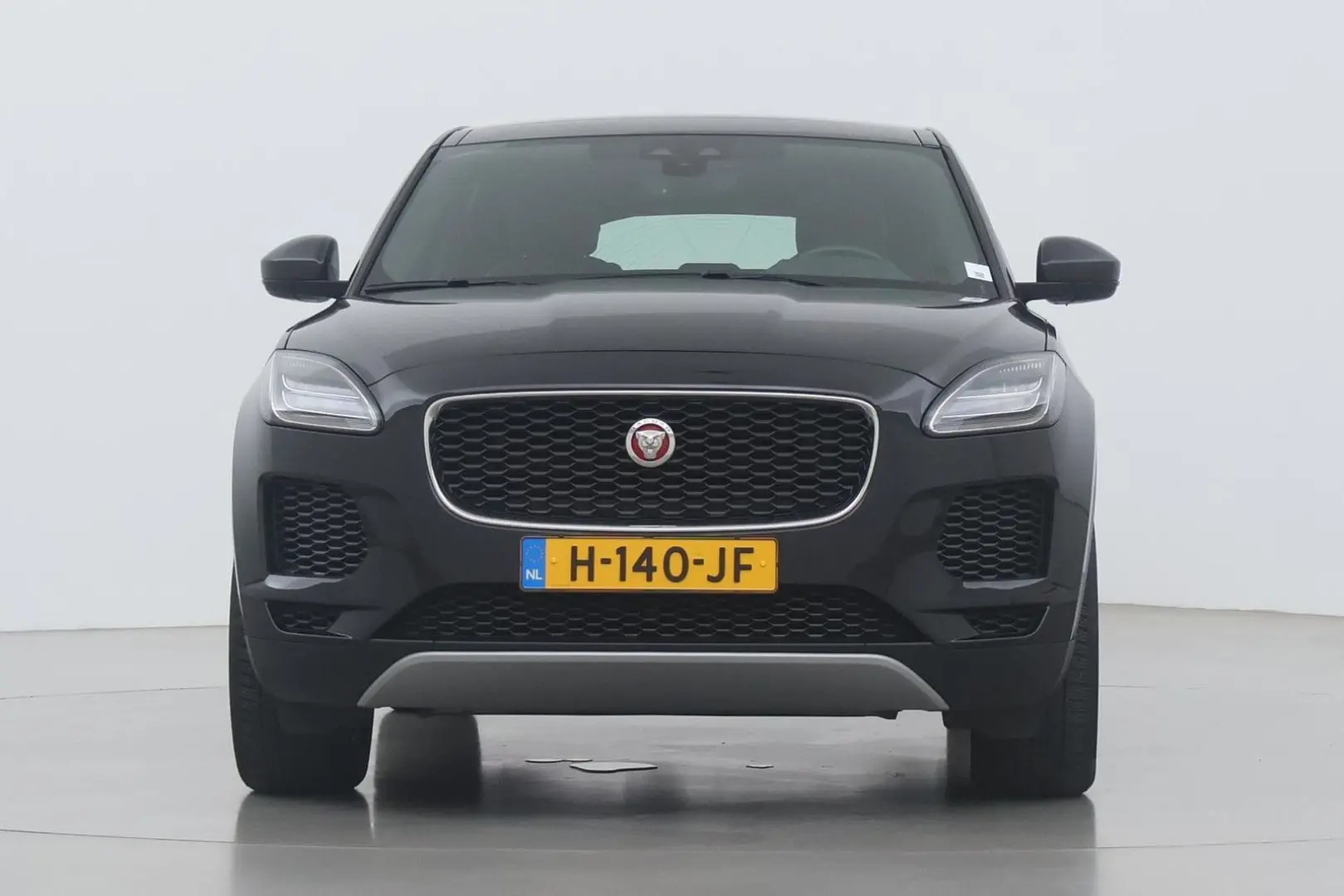 E-Pace P200 AWD Premium Edition | panorama dach