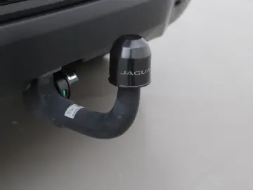 E-Pace P200 AWD Premium Edition | panorama dach