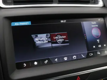E-Pace P200 AWD Premium Edition | panorama dach