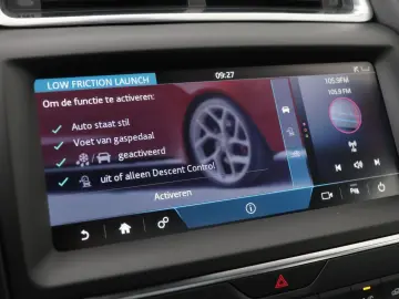 E-Pace P200 AWD Premium Edition | panorama dach