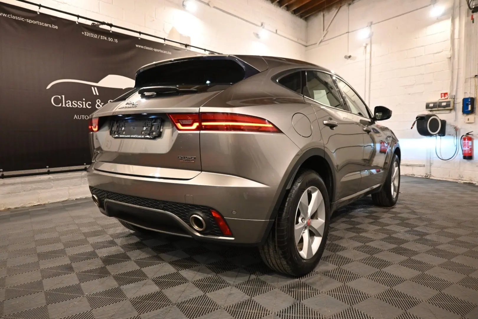 E-Pace 2.0 D R-DYNAMIC / FULL OPTIONS !!