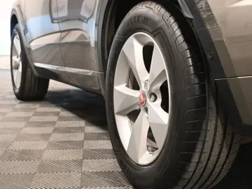 E-Pace 2.0 D R-DYNAMIC / FULL OPTIONS !!