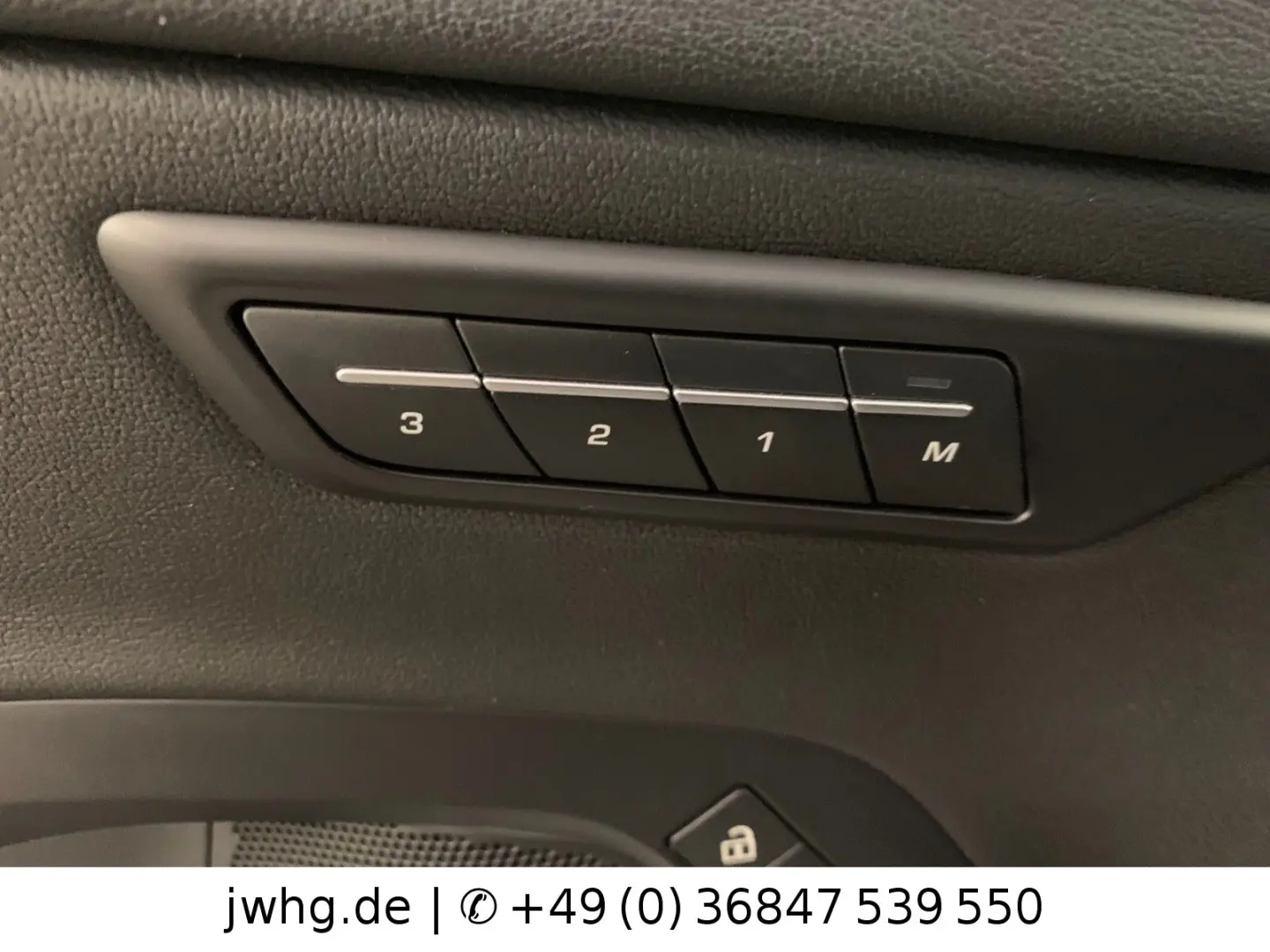 E-PACE R-Dynamic SE AWD Hybrid LED+ 19