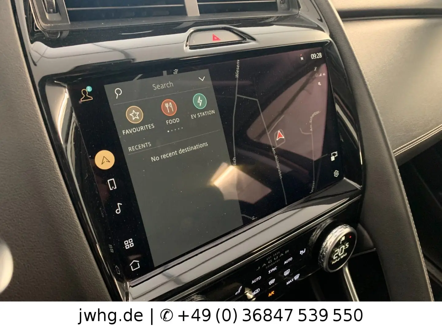 E-PACE R-Dynamic SE AWD Hybrid LED+ 19