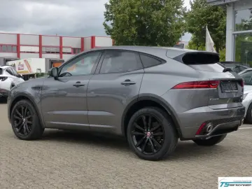 E-PACE Chequered Flag AWD Black Pack+Panod+ACC 