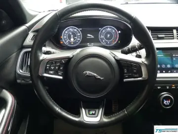 E-PACE Chequered Flag AWD Black Pack+Panod+ACC 