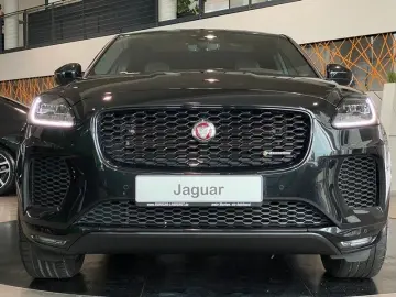 E-Pace P300 AWD R-Dynamic HSE Pano Memory ACC