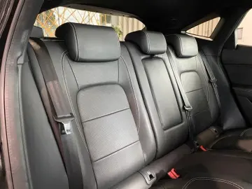 E-Pace P300 AWD R-Dynamic HSE Pano Memory ACC