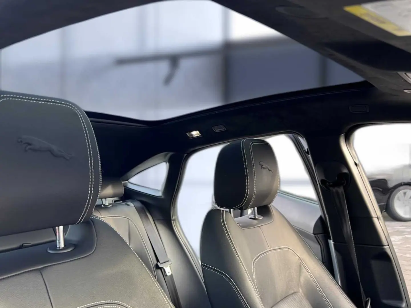 E-Pace Plug-in-Hybrid P300e AWD R-Dynamic S