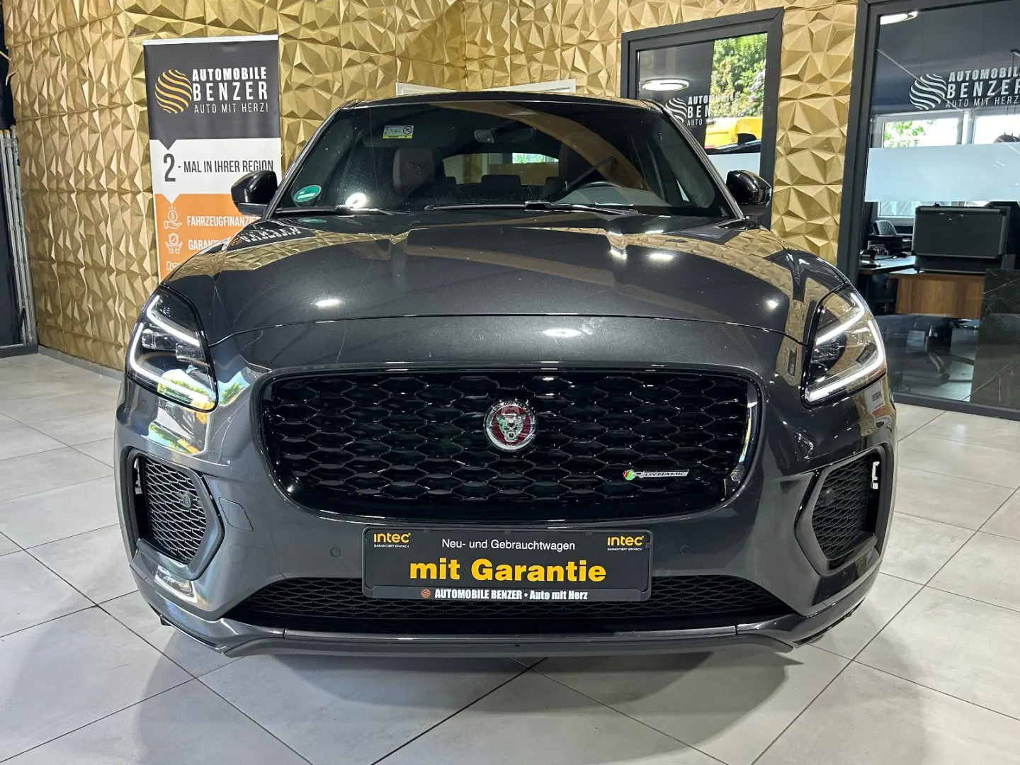 E-Pace E-PACE R-Dynamic HSE AWD/PANO/APPLE/KAMER