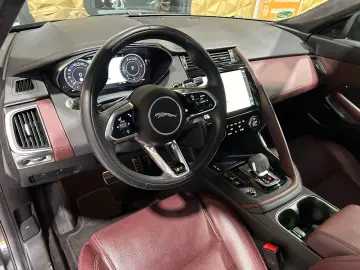 E-Pace E-PACE R-Dynamic HSE AWD/PANO/APPLE/KAMER